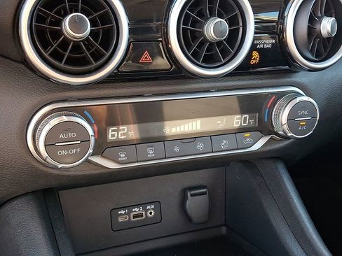 Certified 2023 Nissan Sentra SR FWD image 15