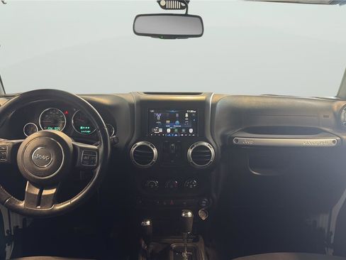 Used 2015 Jeep Wrangler Unlimited Sahara w/ Connectivity Group image 12