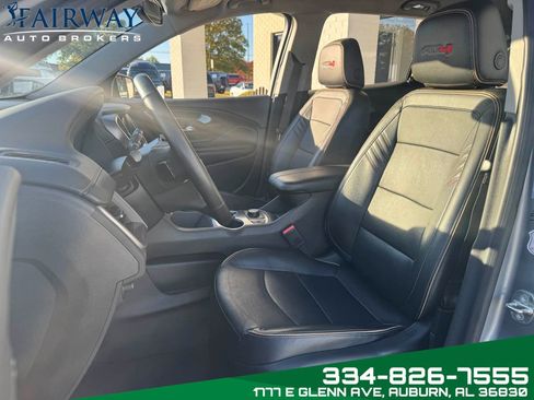 Used 2023 GMC Terrain AT4 image 10