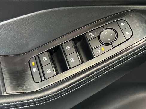 Used 2024 Nissan Rogue SV AWD/4WD image 12