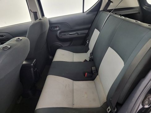 Used 2016 Toyota Prius C Persona Series image 13