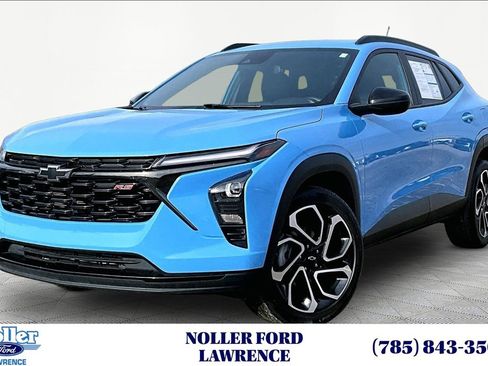 Used 2024 Chevrolet Trax RS w/ Driver Confidence Package image 1