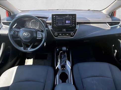 Used 2021 Toyota Corolla LE FWD image 16