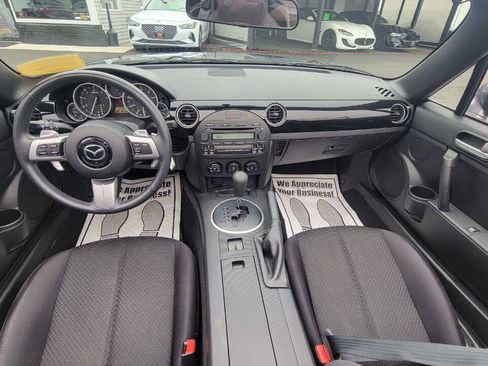Used 2007 MAZDA MX-5 Miata Sport RWD image 18