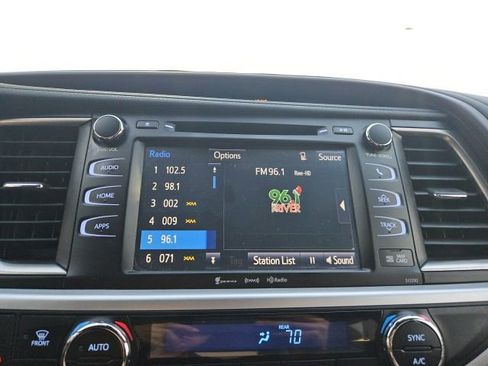 Used 2019 Toyota Highlander XLE image 51