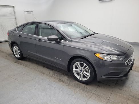 Used 2018 Ford Fusion S image 11