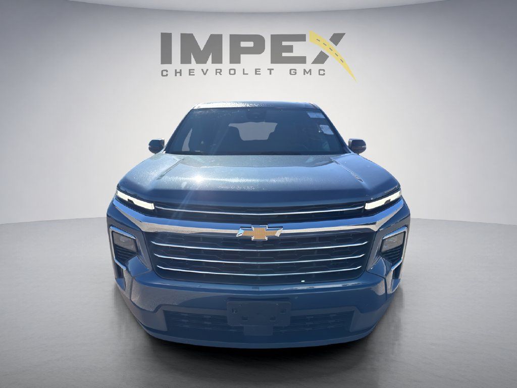 Used 2026 Chevrolet Traverse LT AWD/4WD image 7