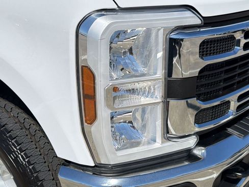 Certified 2025 Ford F250 XLT image 8