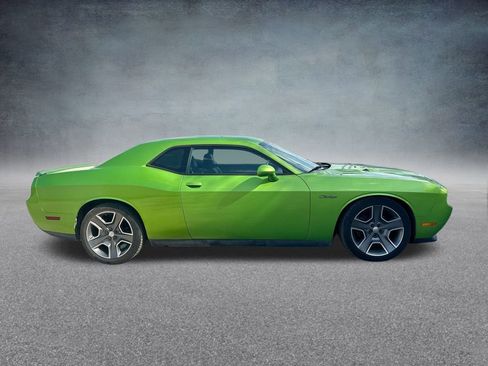 Used 2011 Dodge Challenger R/T image 35