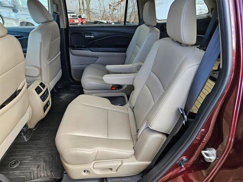 Used 2020 Honda Pilot Touring image 21