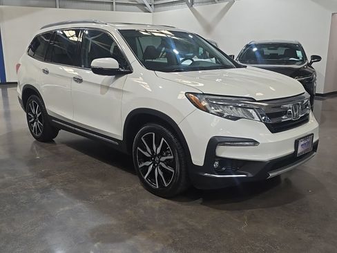 Used 2019 Honda Pilot Touring image 2