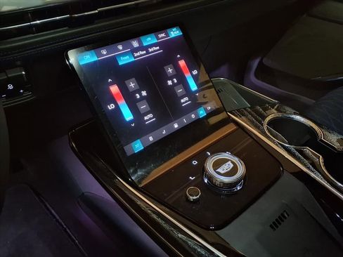 New 2026 Cadillac Escalade IQ Luxury 1 AWD/4WD image 5