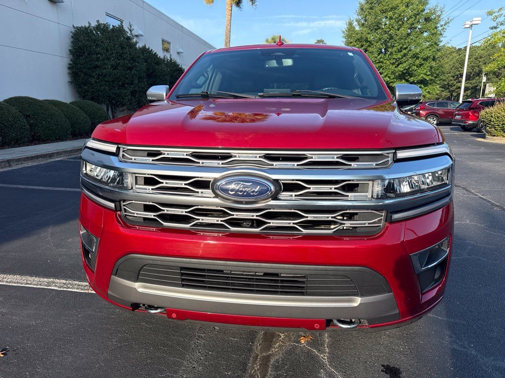 Used 2022 Ford Expedition Max Platinum AWD/4WD image 8