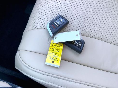 Used 2024 Acura MDX SH-AWD w/ Technology Package image 15