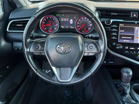 Used 2018 Toyota Camry XSE w/ Driver Assist Package FWD image 14