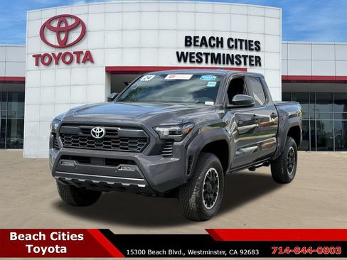 Certified 2024 Toyota Tacoma TRD Off-Road w/ TRD Off Road Upgrade Package AWD/4WD image 6