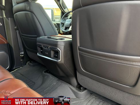 Used 2025 GMC Sierra 3500 Denali Ultimate AWD/4WD image 27