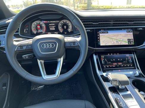Certified 2025 Audi Q8 Premium Plus AWD/4WD image 30
