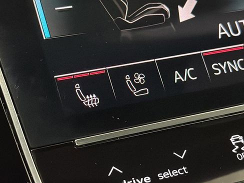 Used 2025 Audi Q7 3.0T Premium Plus w/ Premium Plus Package image 21