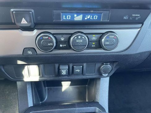 Used 2022 Toyota Tacoma SR5 image 38