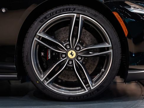 Used 2026 Ferrari Roma Spider RWD image 16