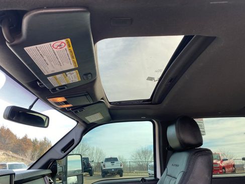 Used 2016 Ford F250 Platinum w/ FX4 Off-Road Package image 23