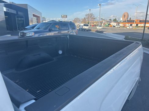 Used 2019 Chevrolet Silverado 1500 LT image 11