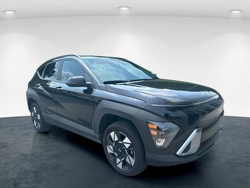 Used 2025 Hyundai Kona SEL AWD/4WD image 8