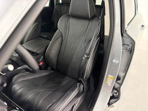 Certified 2026 Acura MDX SH-AWD w/ Advance Package image 13