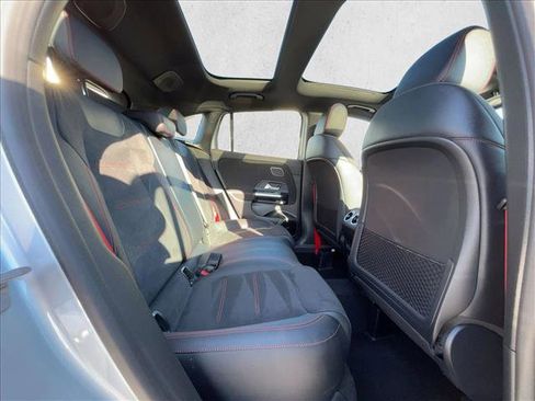 Used 2025 Mercedes-Benz GLA 35 AMG 4MATIC image 22