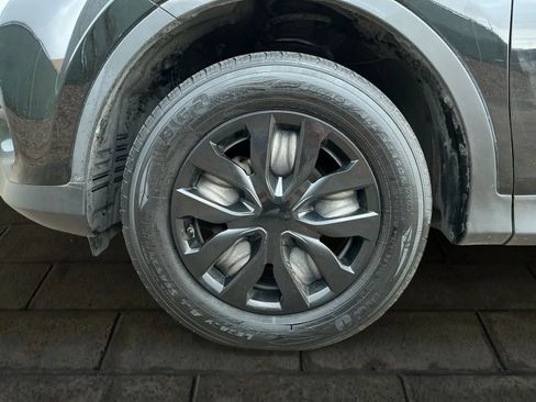 Used 2015 Toyota RAV4 LE image 24