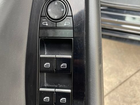 Used 2024 MAZDA MAZDA3 s FWD image 15