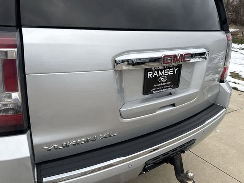 Used 2020 GMC Yukon XL Denali w/ Denali Ultimate Package image 11