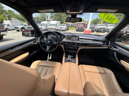 Used 2017 BMW X5 M AWD/4WD image 39