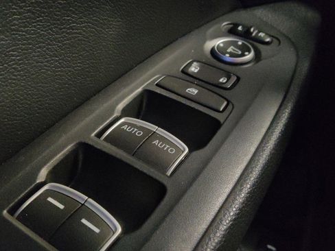 Used 2018 Honda Accord LX image 27