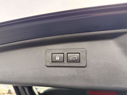 Used 2023 Subaru Outback Limited image 41