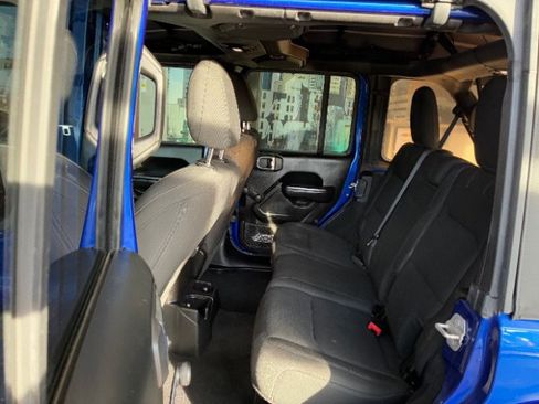 Used 2018 Jeep Wrangler Unlimited Sport AWD/4WD image 21
