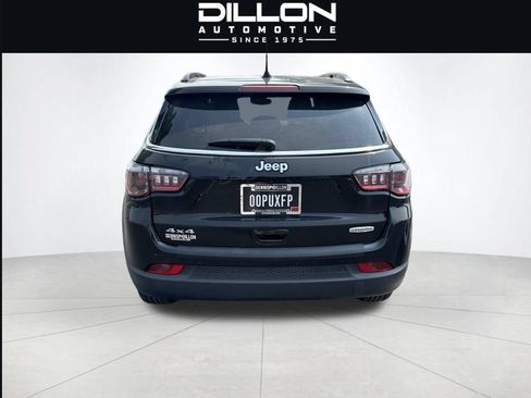 Used 2024 Jeep Compass Latitude AWD/4WD image 4