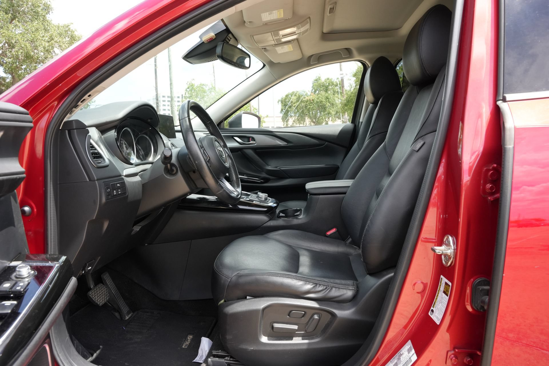 Used 2021 MAZDA CX-9 Touring w/ Touring Premium Package FWD image 17