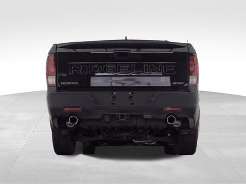 Used 2025 Honda Ridgeline Sport image 8