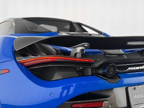 Used 2020 McLaren 720S Luxury image 44