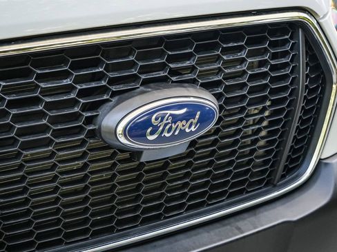 Used 2024 Ford Transit 250 Low Roof w/ Exterior Upgrade Package RWD image 9