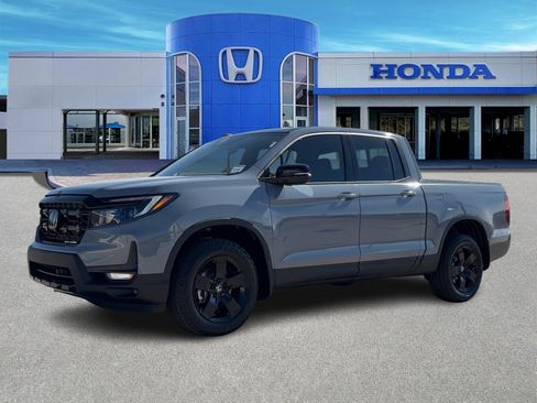 New 2026 Honda Ridgeline Black Edition image 2