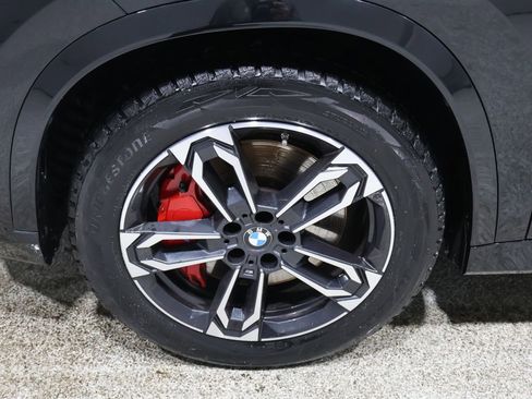 Used 2025 BMW X1 M35i w/ Premium Package image 9