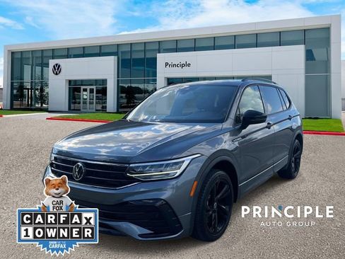 Certified 2023 Volkswagen Tiguan SE R-Line FWD image 1