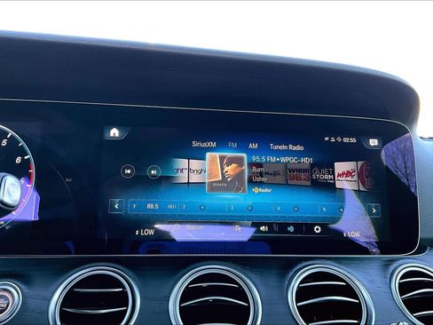 Used 2022 Mercedes-Benz E 350 4MATIC Sedan image 33