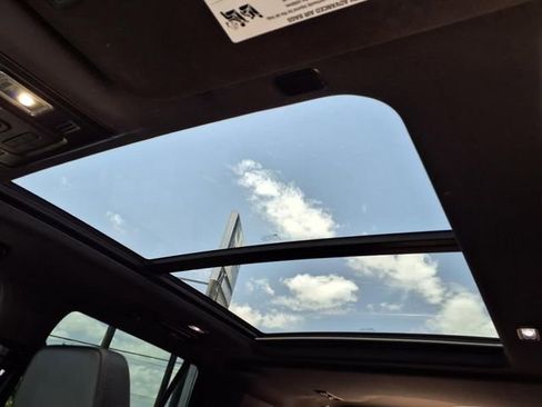 Used 2022 Chevrolet Tahoe RST w/ Sport Performance Package image 14