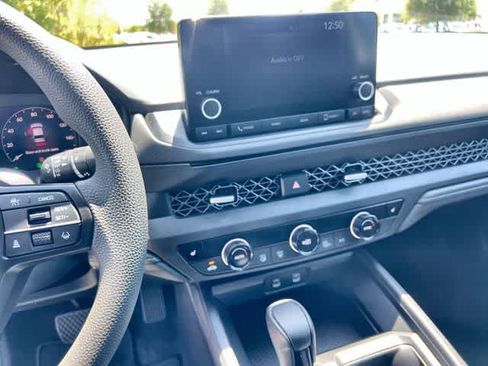 Used 2023 Honda Accord EX image 18