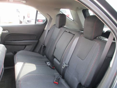 Used 2017 Chevrolet Equinox LT w/ Convenience Package image 16