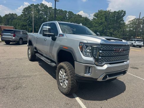 Used 2020 GMC Sierra 2500 Denali w/ Denali Ultimate Package AWD/4WD image 7